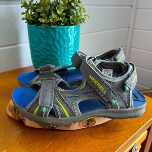 Merrell Sandal Youth/Boy’s Size 2 , Grey/Blue, great Used condition